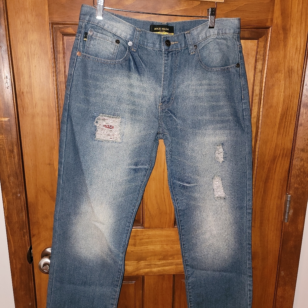 *SOLD* Maxi Milian Distressed Denim Jeans, size 34/32